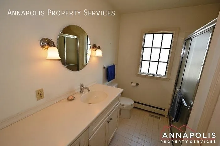 208 Avondale Cir — Photo 11