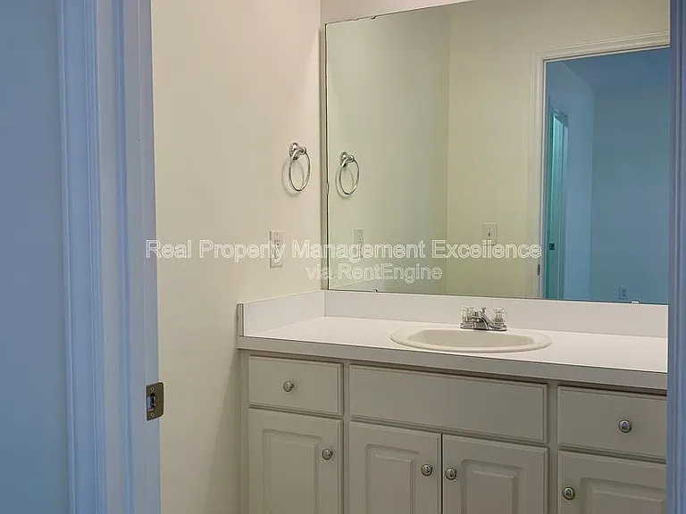205 Will Ct — Photo 17