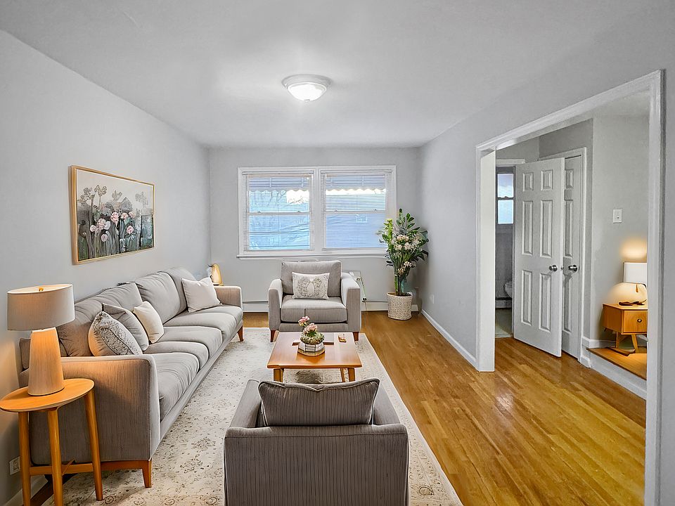 LIVING ROOM (STAGED)