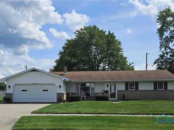 414 Parkwood Dr, Delta, OH 43515