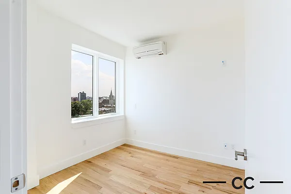 Rented by Commercial Capital Resources INC | media 27