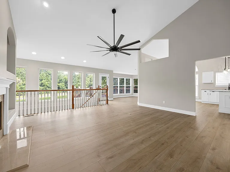 8050 Knights Crossing Dr — Photo 21