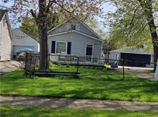 28108 Hughes St, Saint Clair Shores, MI 48081
