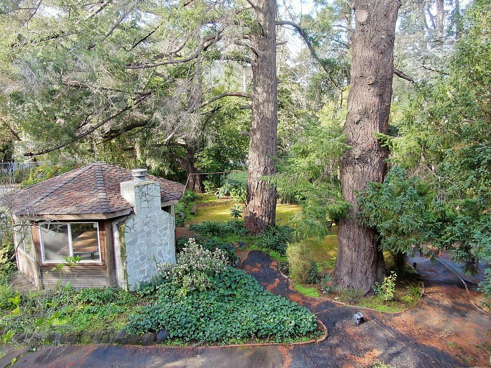 2nd image of 15540 Glen Una Dr