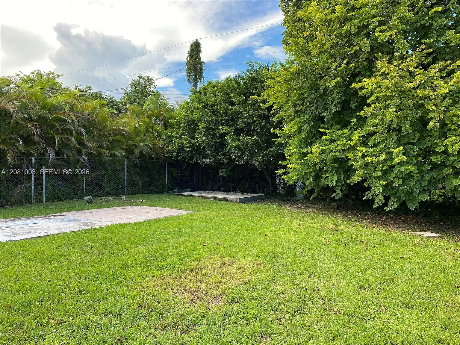 Tamiami Acres Plan 2 — Photo 4