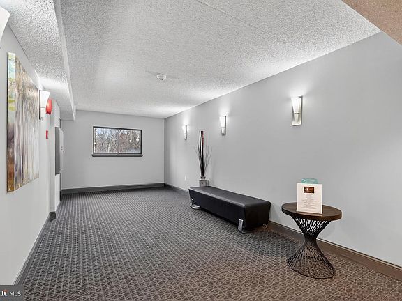 5th image of 800 Avondale Rd APT 2C