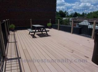 114 Strathmore Rd #C406, Brookline, MA 02445