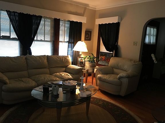 3rd image of 933 S 24th Ave