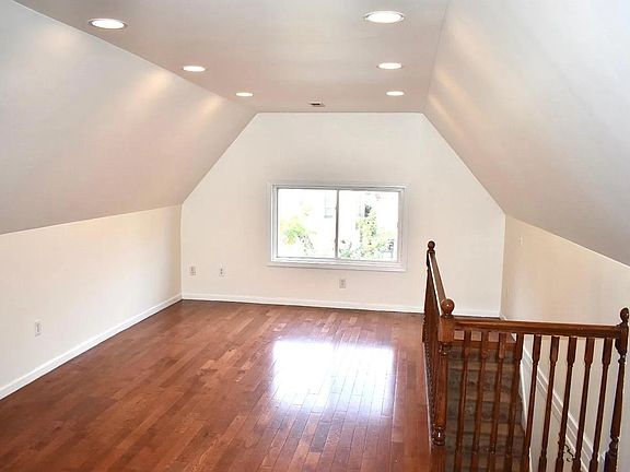 2nd image of 1672 N Humboldt Ave #3