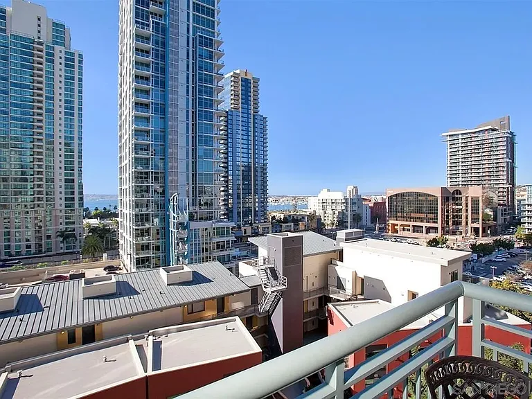 1240 India St #911 — Photo 5