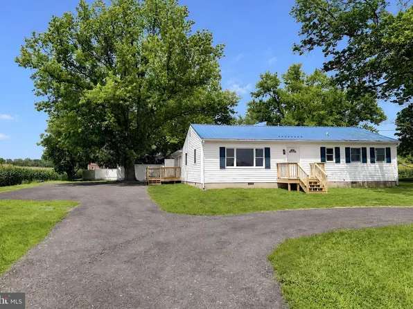 38860 Chaptico Rd, Mechanicsville, MD 20659