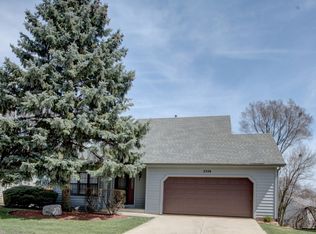 2326 Robin Ln, Elgin, IL 60123
