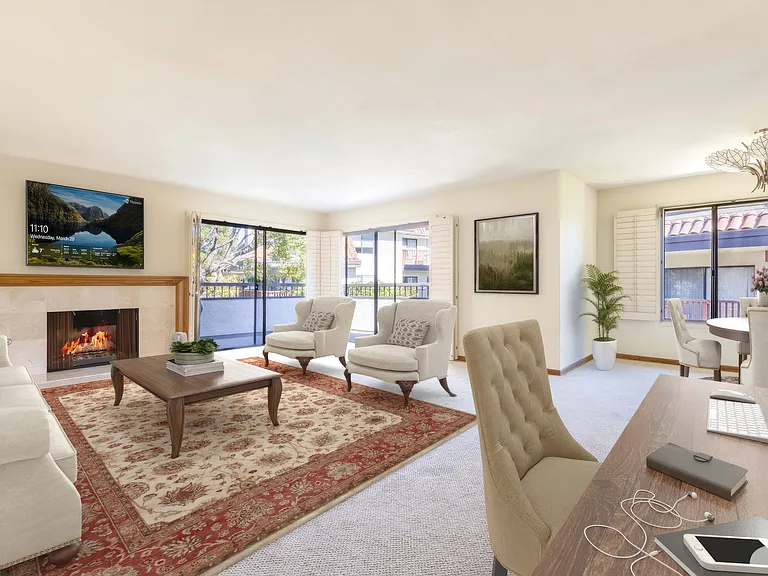 A very spacious living room