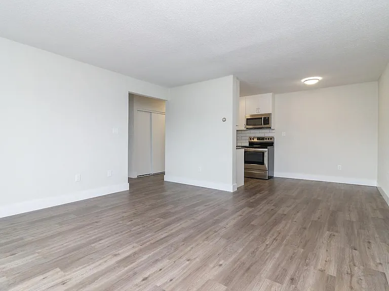 1017 Queens Ave #306 — Photo 22