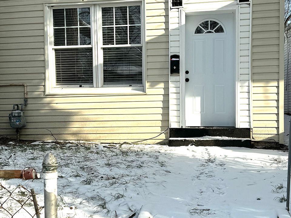 1st image of 627 E Saint Catherine St