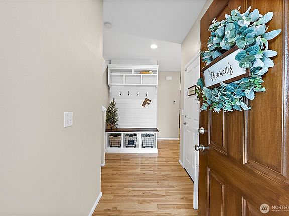 4th image of 18219 73rd Avenue E