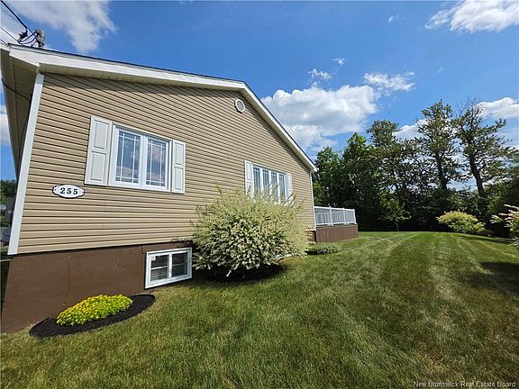 3rd image of 255 Lynch Ln
