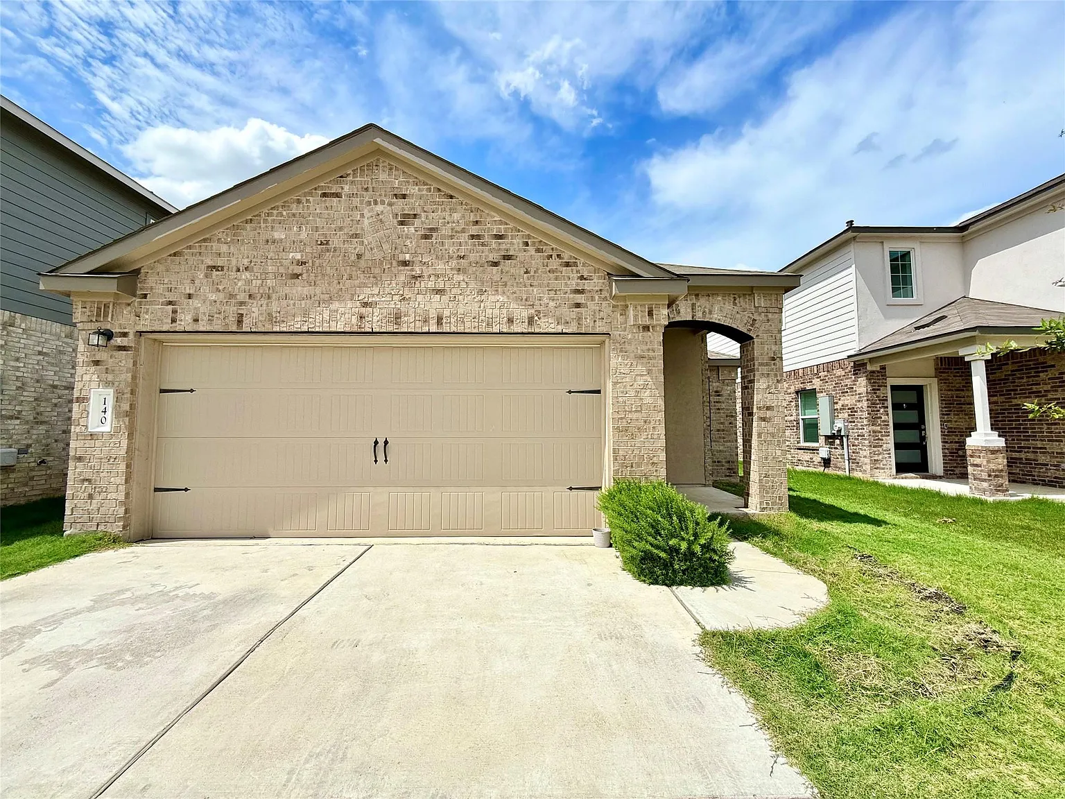 3 bed, 2.0 bath, 1502 sqft, $1,950 — Photo 1