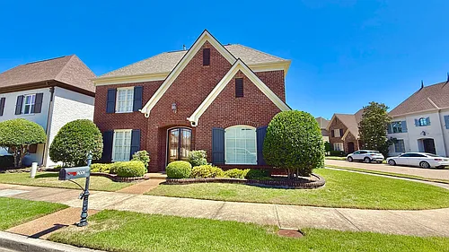 9008 Arden Meadows Dr Photo 1
