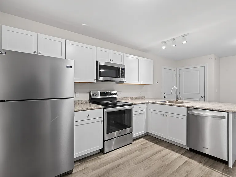 Cumberland Woods Apartments — Photo 6
