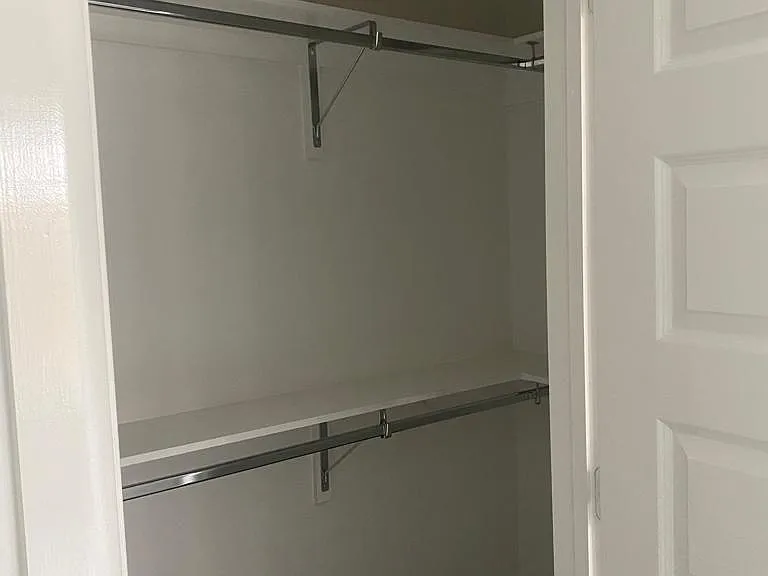 405 Rafael Dr #4 — Photo 8