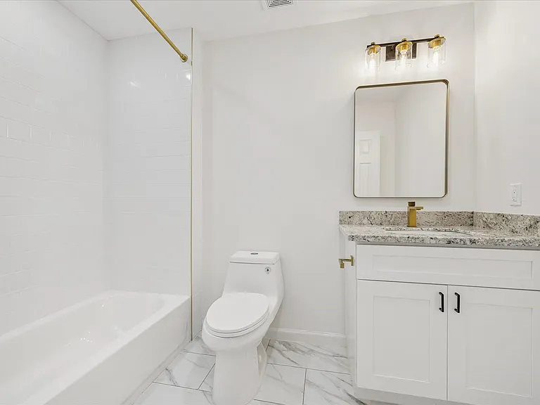 9913 Porto Rico Rd #B — Photo 31