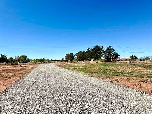 3rd image of 93 Beecher Rd