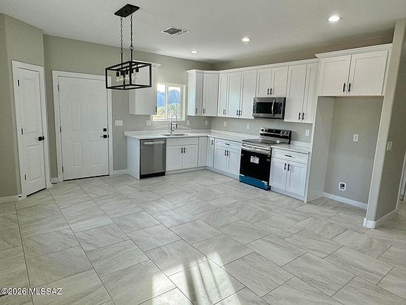 2nd image of 427 Cancun Ct