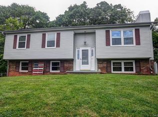 266 Youngs Cove Rd, Candler, NC 28715