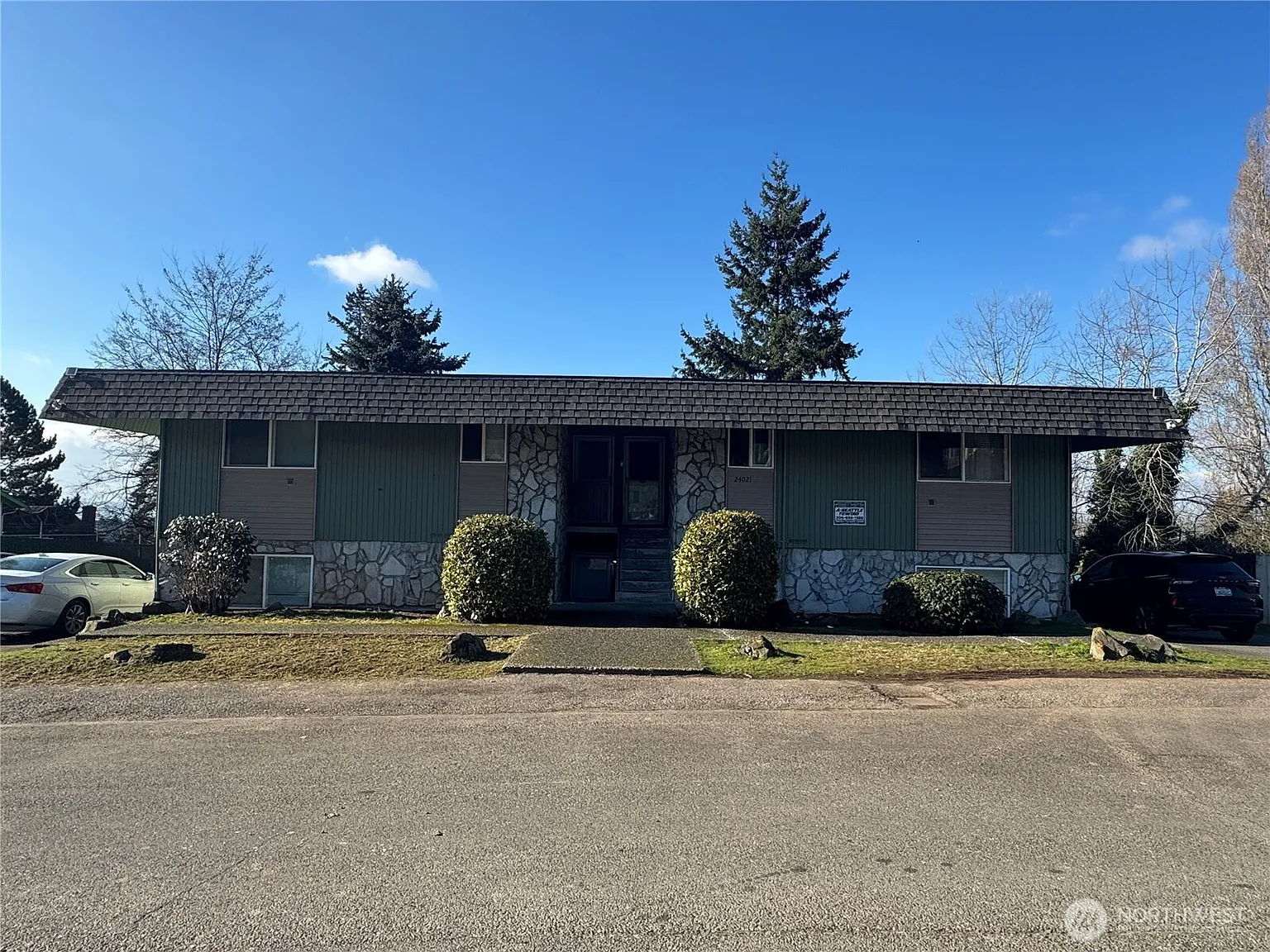 24021 25th Avenue S photo 1