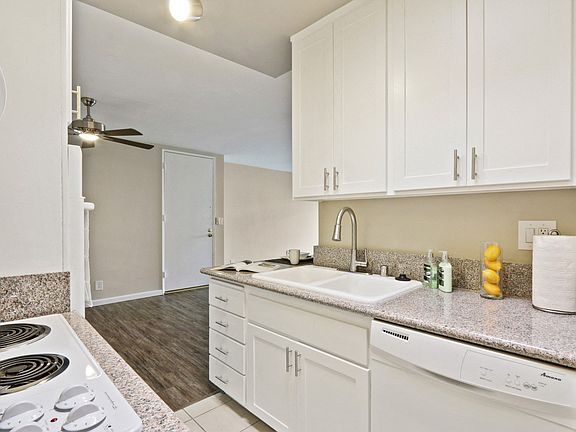 5th image of 8660 Burton Way #1063547