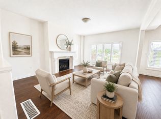 122 Greenwich Ave, Hamilton, ON L8J 0L6