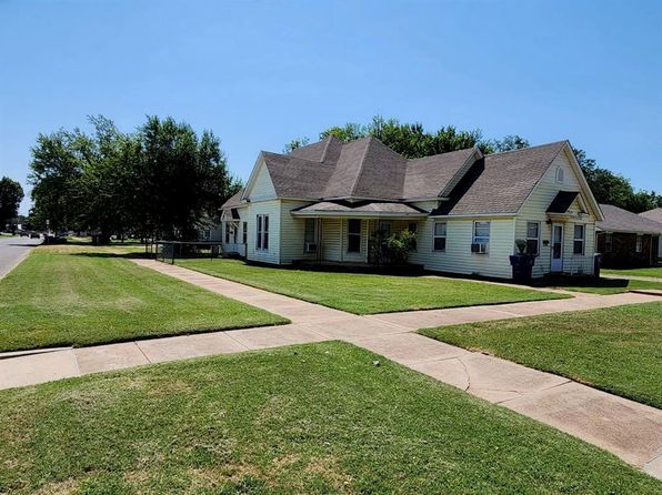 501 S 6th St, Chickasha, OK 73018