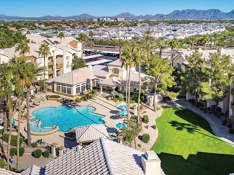 Sonterra Apartments at Paradise Valley — Photo 13