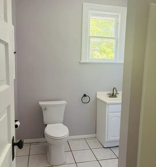 1030 S Burlington Ave #1/2 — Photo 6