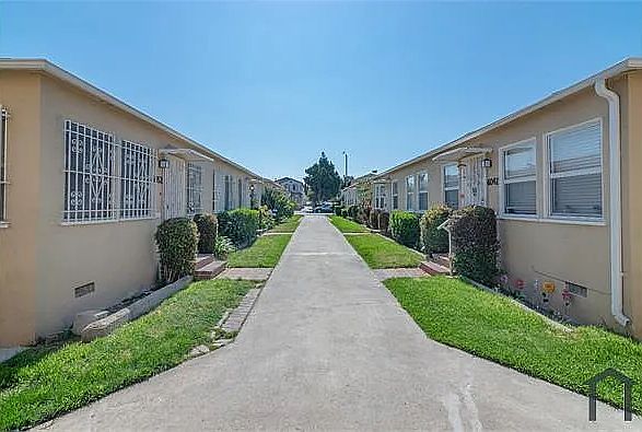 1st image of 6056 10th Ave #1.0