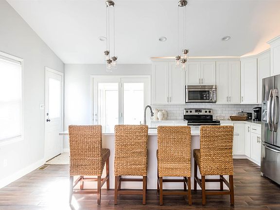 4th image of 516 Pinewood Dr