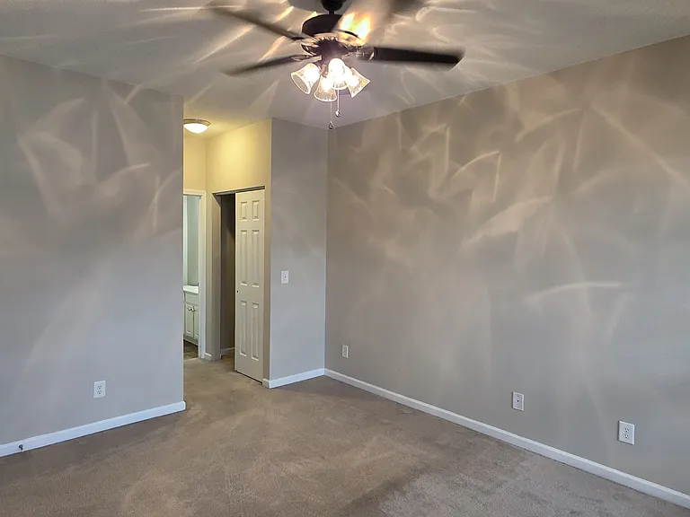 6817 Derby Run Dr — Photo 13