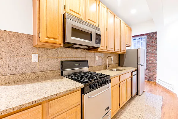 Rented by REAL New York | media 2