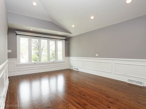 3rd image of 9433 S 82nd Ave
