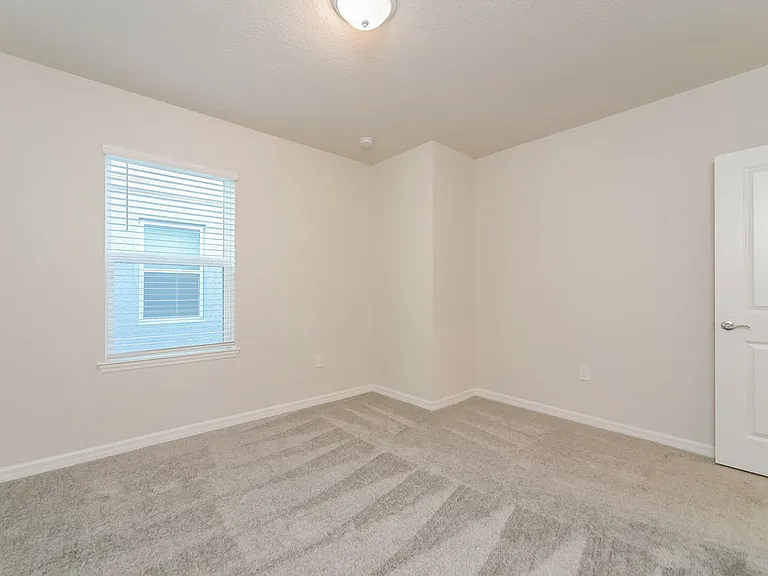 3273 Ellsworth Ave — Photo 12