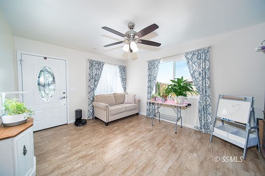 5th image of 1540 Mayo St