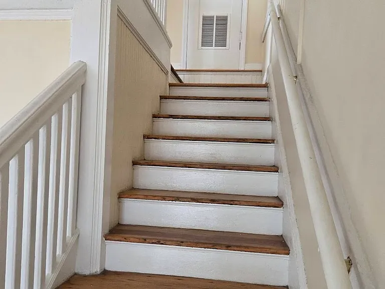 308 S 5th St — Photo 9