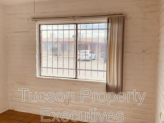 5th image of 5756 S Park Ave