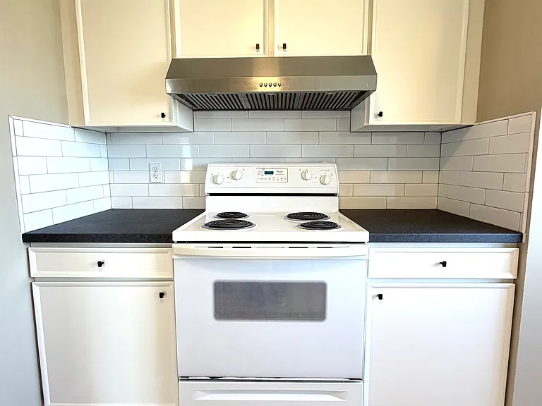 2663 Thorndyke Ave W #402 — Photo 9