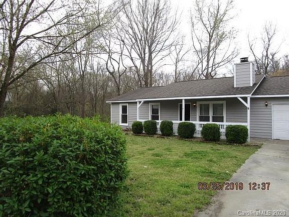 2nd image of 344 Vista Grande Cres