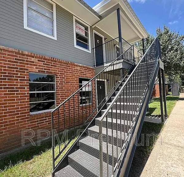 5057 Baker Blvd #C — Photo 2