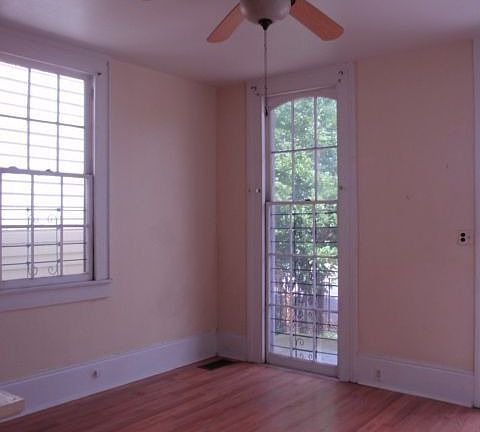 5th image of 3522 Laurel St