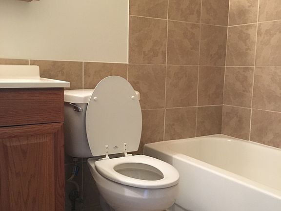 ceramic tile in upstairs bath