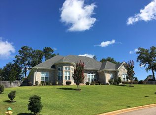 979 Fireside Dr, Prattville, AL 36067
